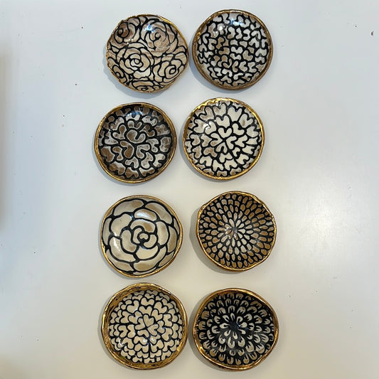Round Gold Floral Catchall